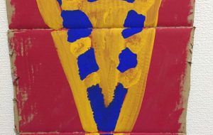 黄色いグラスに入ったソーダ水 - シンゴ