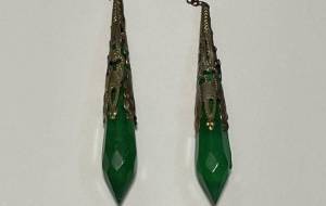 神秘的なピアス - ねむ