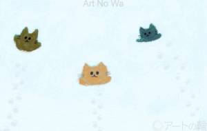 雪に埋もれて遊ぶ猫 - Junna