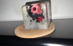 氷漬けの異形 - Qoo717