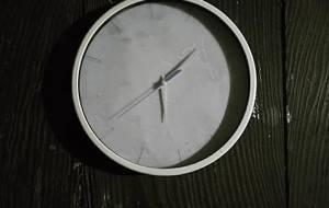 母がいない 止まった時間 - 真鍋哲地