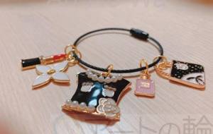 お洒落なレディのキーリング - ミチェル