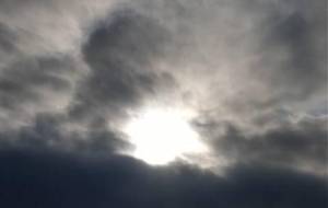 曇り空、のち希望 - 真鍋哲地