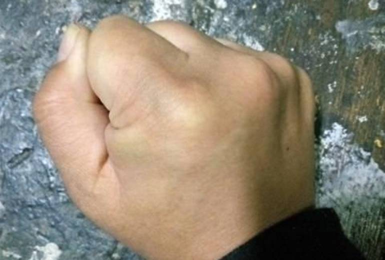 母さんなんで母さんなんでなんで