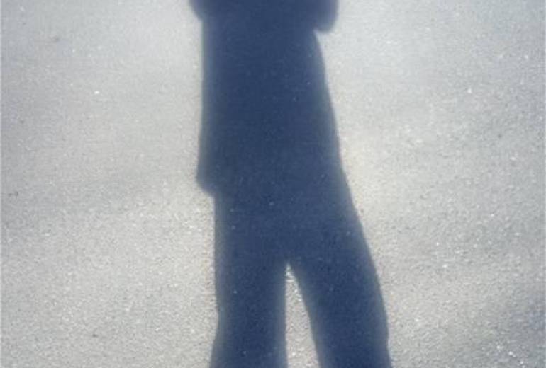 あらゆる命、子宮のように(純粋な意味で）