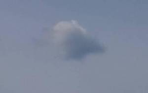 雲、どこへ行くの、ねえ雲、（一人ボッチ僕たち家族みたい） - 真鍋哲地 