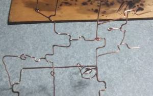 ハンダ付けカラクリロボット失敗作。 - こうつぁん