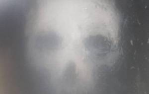 写実スフマートスクラッチアート頭骨 - 真鍋哲地