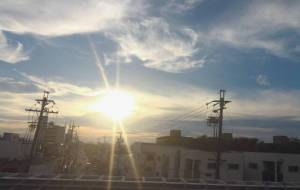 車窓の星彩 - 宇宙くらげ