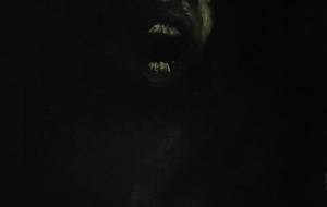 戦火、孫の亡骸を見て発狂する老人 - 真鍋哲地