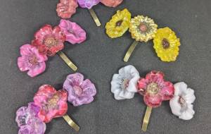 お花畑ポニーフック - 宇宙くらげ