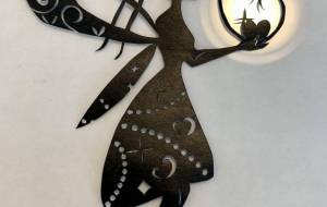 行く先を照らしてくれる妖精さん - MOMO