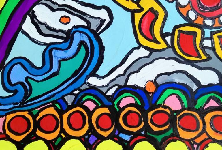 晴れ渡る空と雲と波