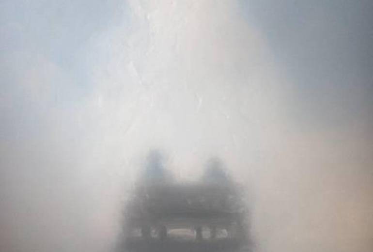 デイケアー、母さんと僕の青空入道雲ベンチ