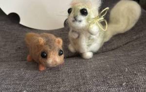 羊毛フェルト作品5号 - おこじょ 