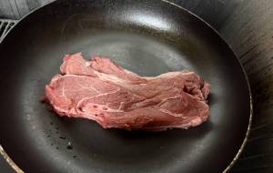 肩ロースステーキ - 笹谷正博