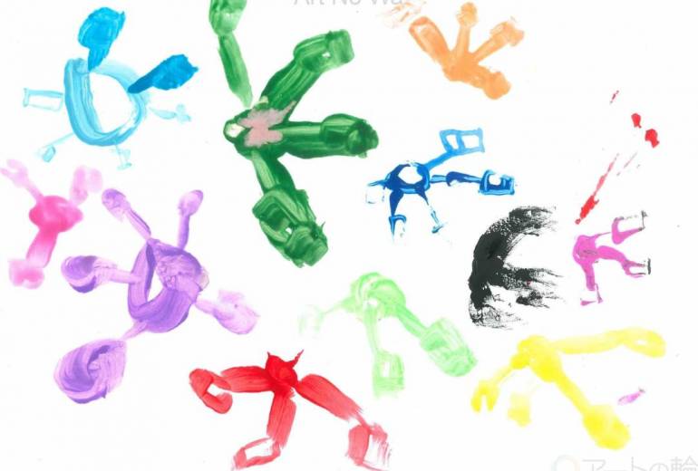 うごきだすカタチたち