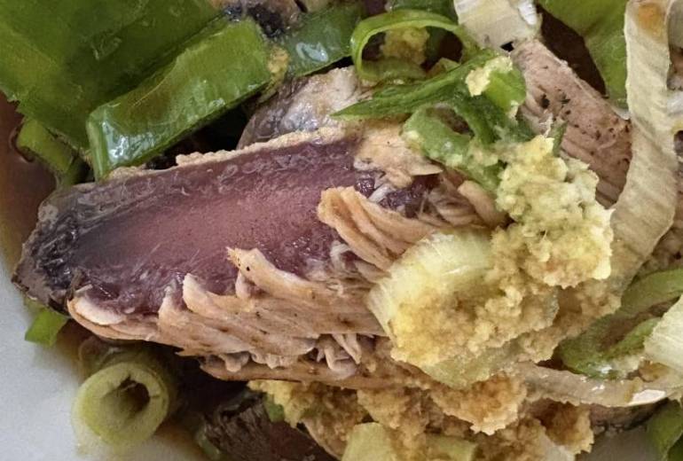 カツオのたたき