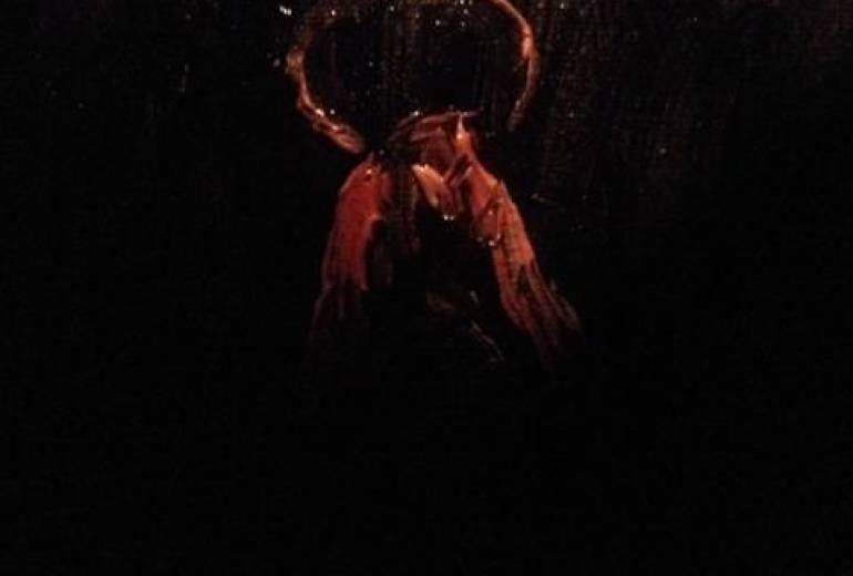 邪神地獄崩よ、聞け我は戦士カラス天狗、我が滅する時、我が体内には地獄界すら全て殲滅す業大火炎がある！さらばだ