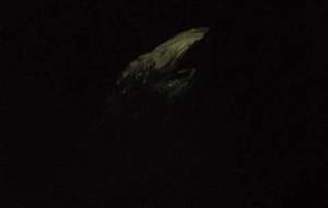 夜鴉の鳴き声、（暗闇に響く） - 真鍋哲地 