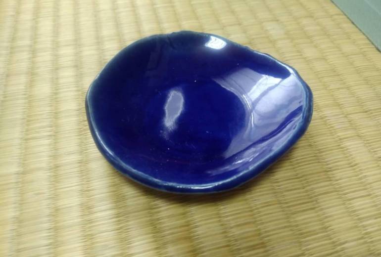 変わった形の小物置き　石鹸置き