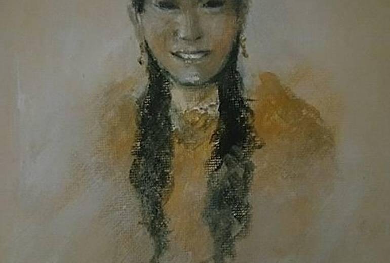 家族（兄妹）女性をモデルにしました