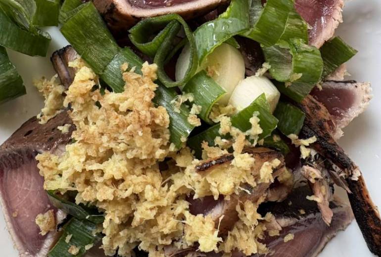 カツオのたたき