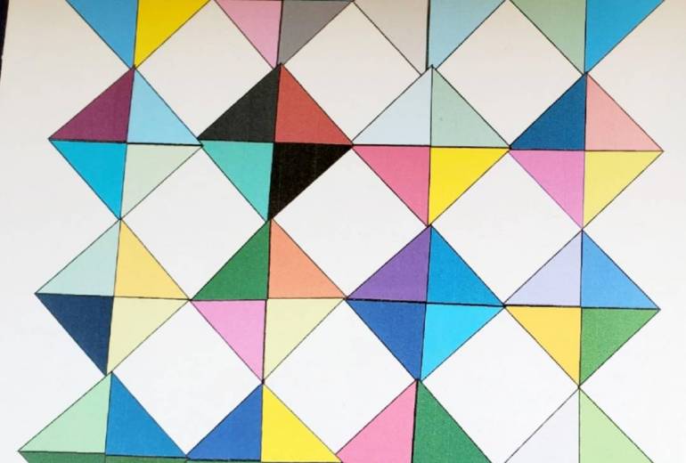 ダイヤ　幻想的な未来の輝き