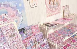 趣味部屋に自作イラストを飾りました - 安岡ひろ