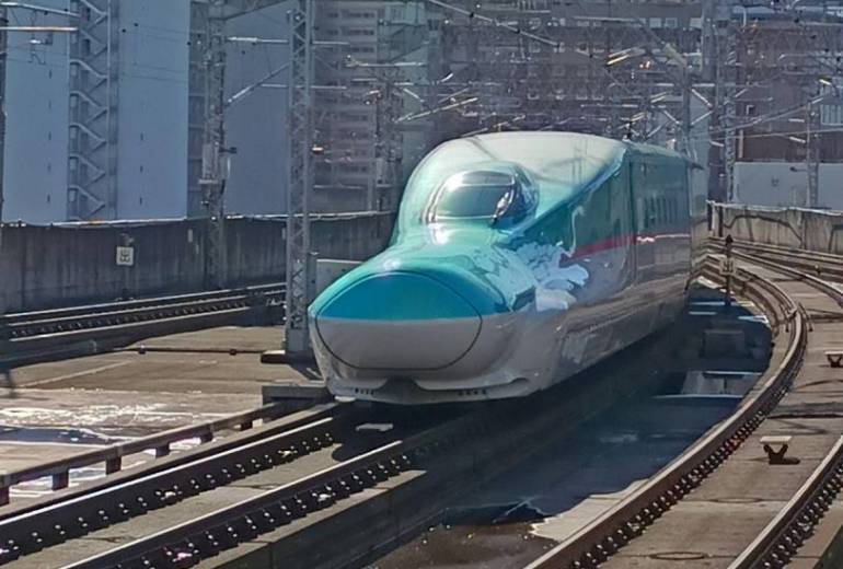 東北新幹線はやぶさ