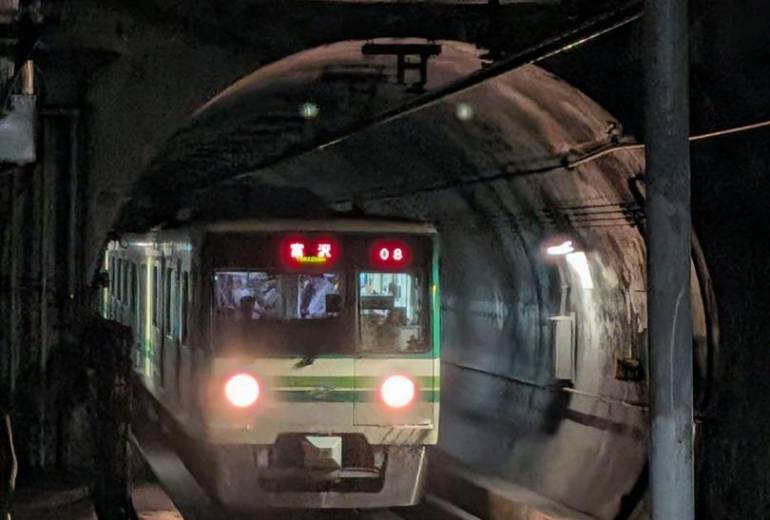 地下を走る南北線