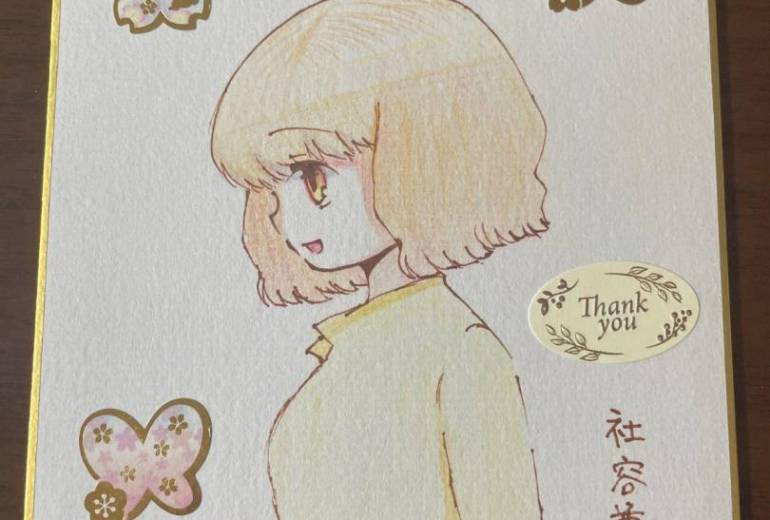 横顔女の子