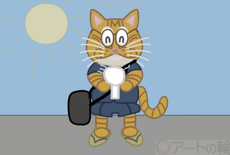 茶トラ猫が外で扇風機を持って歩いている所