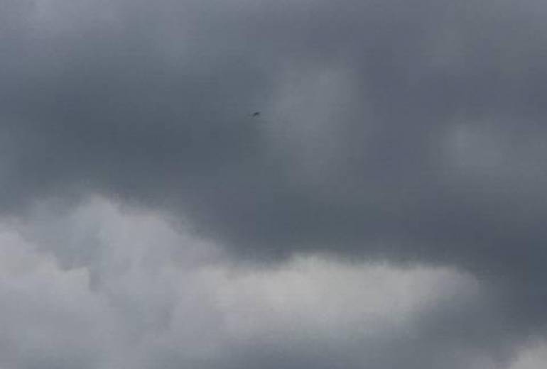 我ら貧困者、あの日の空、泣いていた