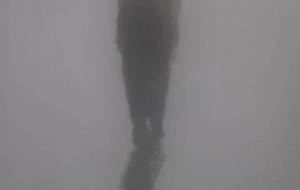 少し絶望して歩く僕、神様はいいます大丈夫君の一番大切な人は？そう家族でありお母さんです。 - 真鍋哲地 